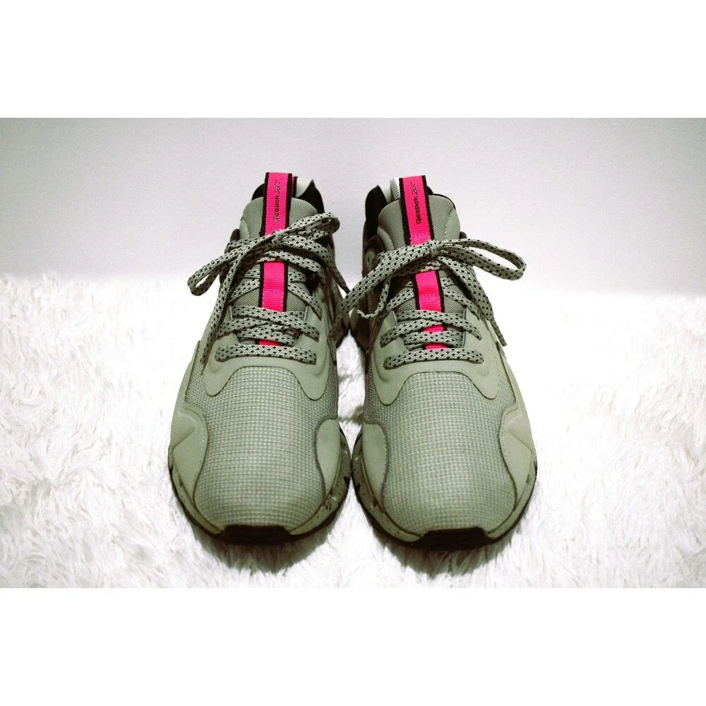 Reebok Zig Dynamica Adventure HR1887 Women's Size 8 Muted GreenPink Running Shoe